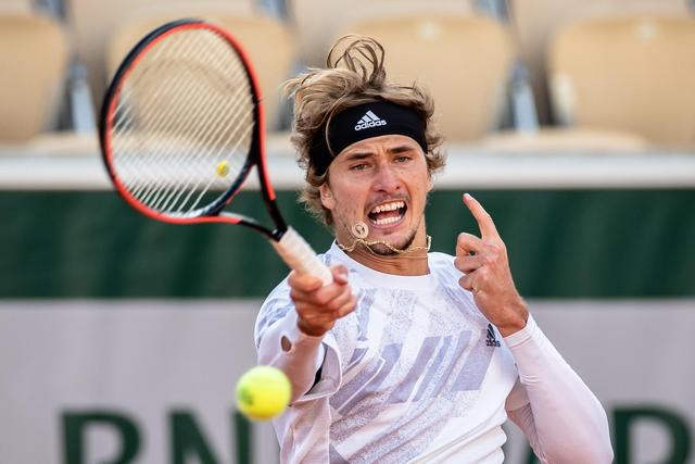 名年轻的潜 名年轻的潜