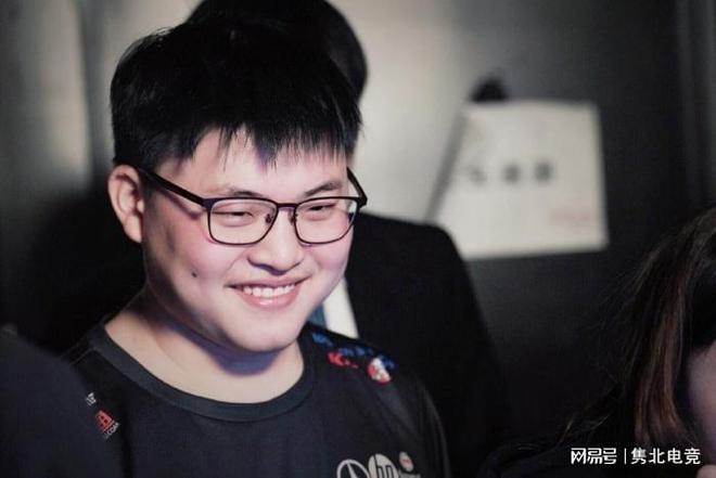 赛季全力冲 赛季全力冲