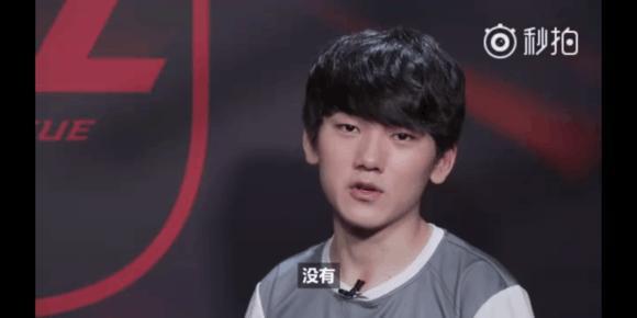 一攻一守的
